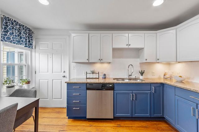 11 Cherry St 3, Danvers, MA 01923