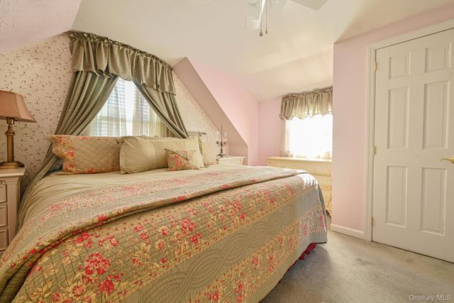 264 N Delaware Avenue, Massapequa, NY 11758