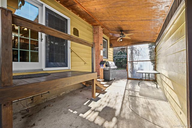 264 N Delaware Avenue, Massapequa, NY 11758