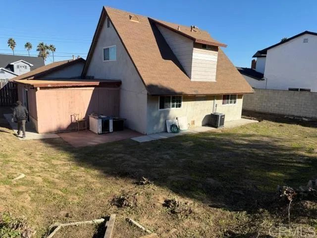 7029 La Sena Ave, San Diego, CA 92114