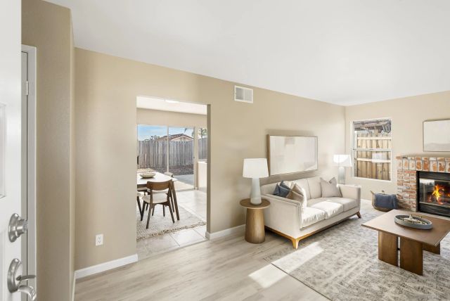 7427 Kamwood St, San Diego, CA 92126