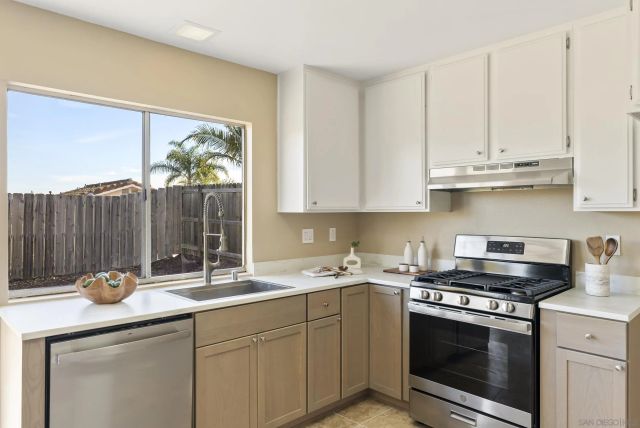 7427 Kamwood St, San Diego, CA 92126