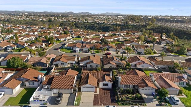 7427 Kamwood St, San Diego, CA 92126