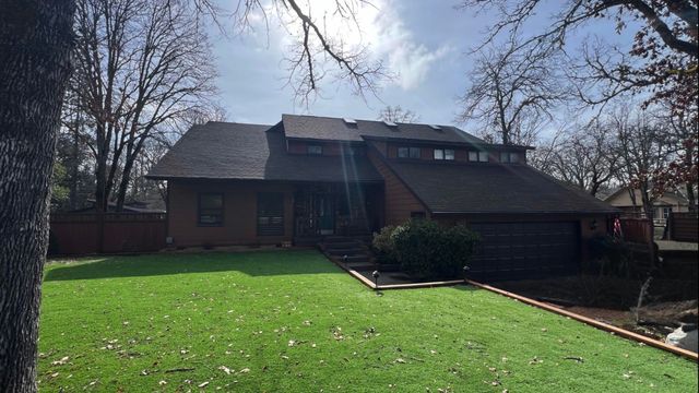 255 Barker Drive, Merlin, OR 97532