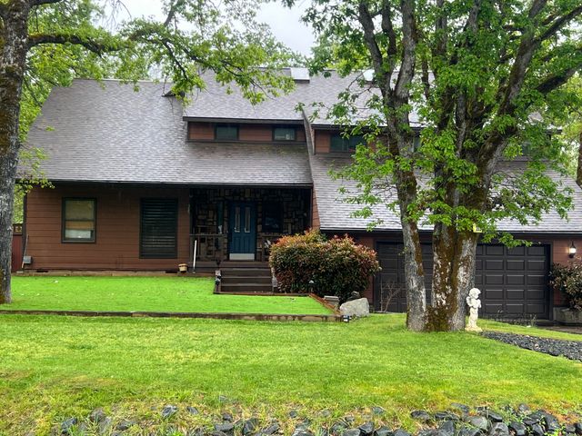 255 Barker Drive, Merlin, OR 97532