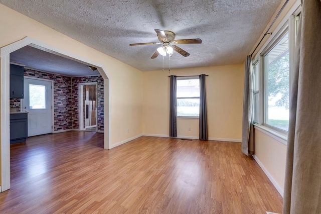 932 Coconut Ridge Rd, Smithville, TN 37166