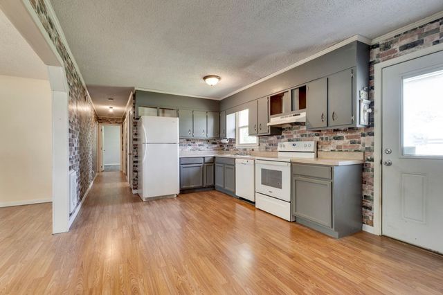 932 Coconut Ridge Rd, Smithville, TN 37166