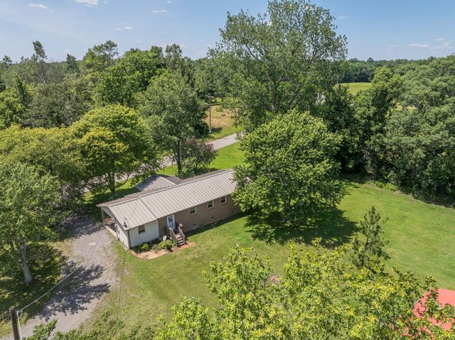 932 Coconut Ridge Rd, Smithville, TN 37166