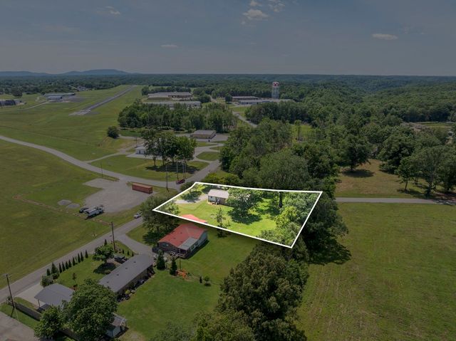 932 Coconut Ridge Rd, Smithville, TN 37166
