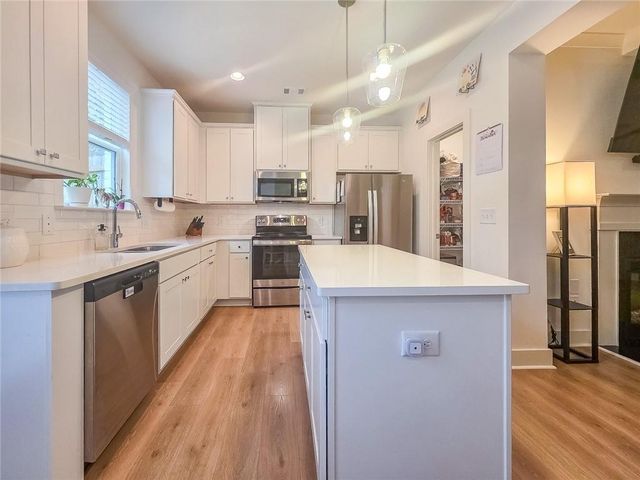 299 Auburn Valley Way, Auburn, GA 30011