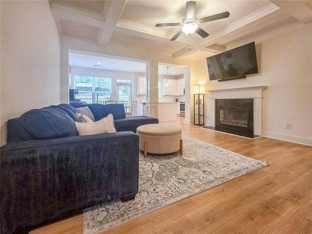 299 Auburn Valley Way, Auburn, GA 30011