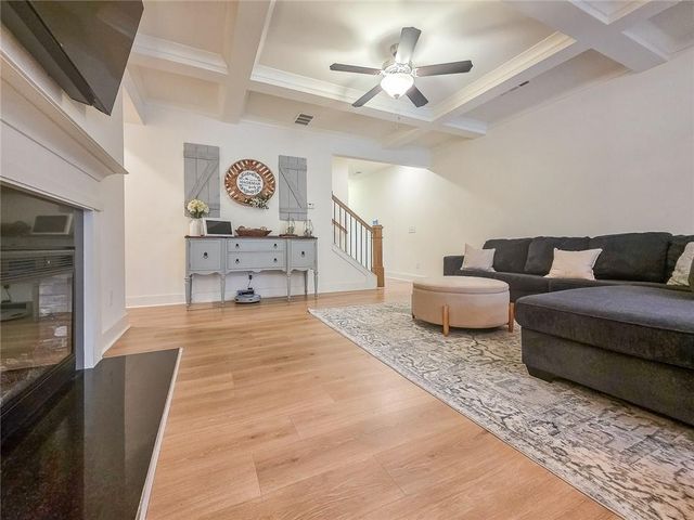 299 Auburn Valley Way, Auburn, GA 30011