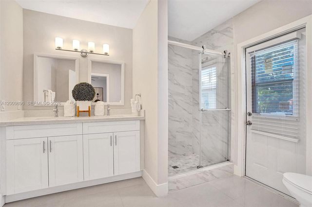 1960 SW 51st Ter, Plantation, FL 33317