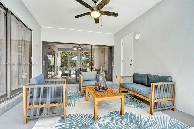 1960 SW 51st Ter, Plantation, FL 33317