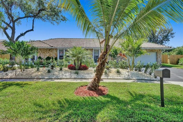 1960 SW 51st Ter, Plantation, FL 33317