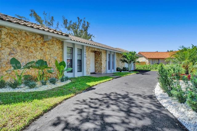1960 SW 51st Ter, Plantation, FL 33317