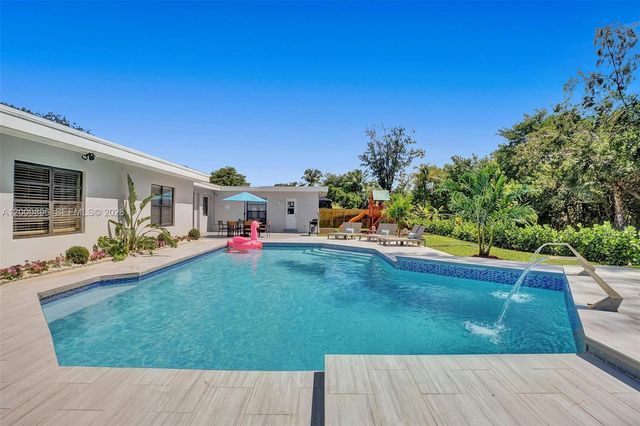 1960 SW 51st Ter, Plantation, FL 33317