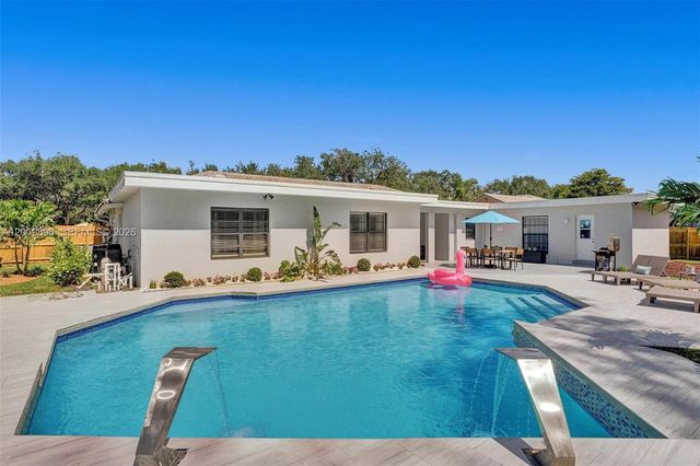 1960 SW 51st Ter, Plantation, FL 33317
