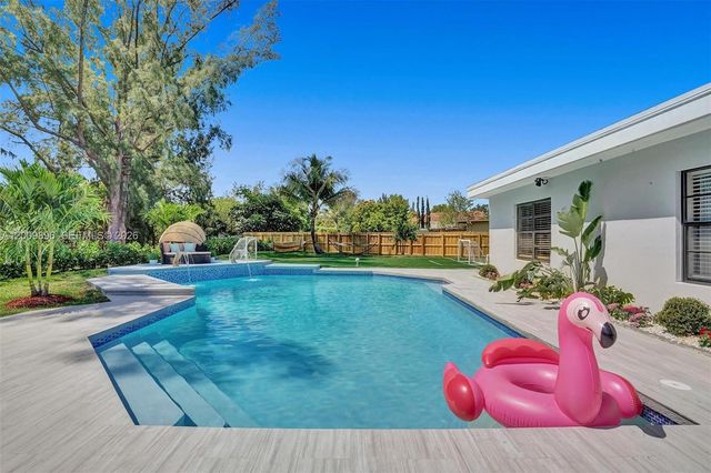 1960 SW 51st Ter, Plantation, FL 33317