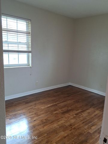 5612 BELAFONTE Drive, Jacksonville, FL 32209