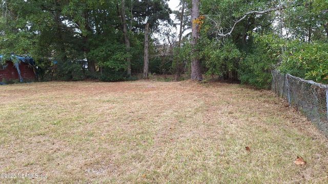 5612 BELAFONTE Drive, Jacksonville, FL 32209