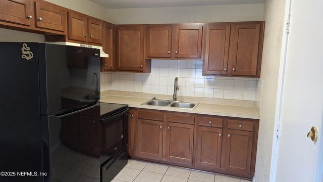 5612 BELAFONTE Drive, Jacksonville, FL 32209