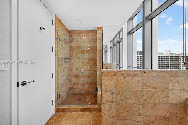 1395 Brickell Avenue 2813, Miami, FL 33131