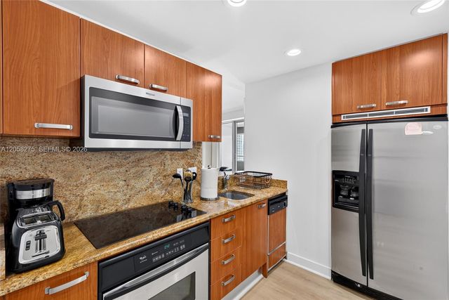 1395 Brickell Avenue 2813, Miami, FL 33131