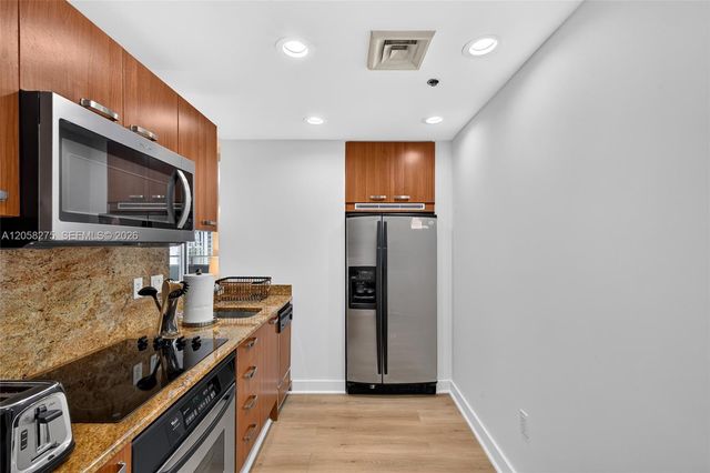 1395 Brickell Avenue 2813, Miami, FL 33131