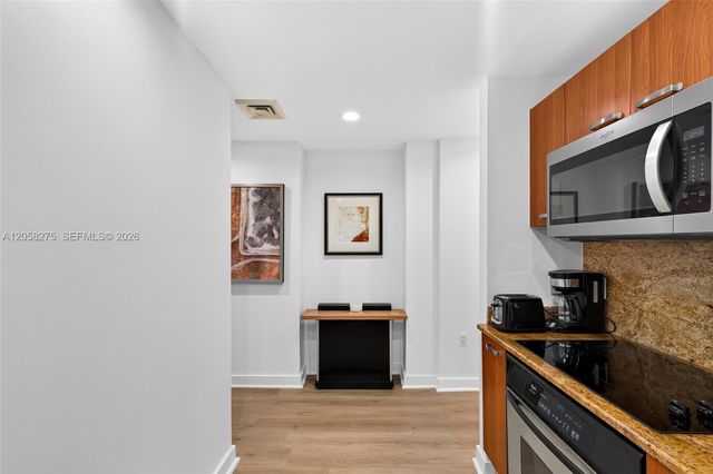 1395 Brickell Avenue 2813, Miami, FL 33131