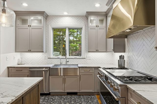 3 Chiswell Rd, Grafton, MA 01536