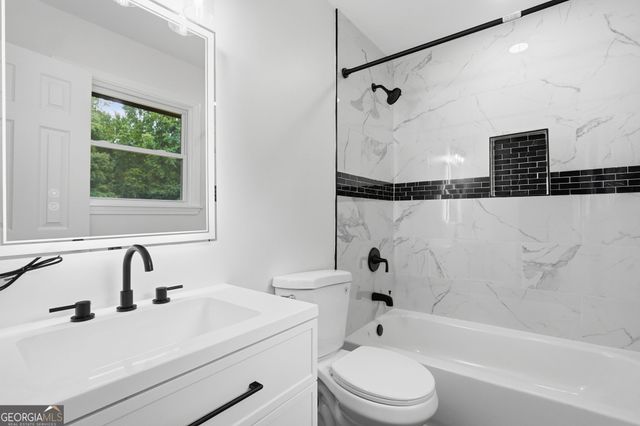 5827 Christopher Lane, Lithonia, GA 30058