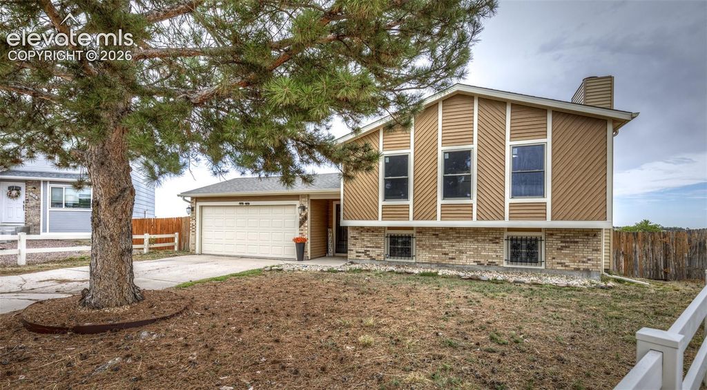 604 Fountain Mesa Road, Fountain, CO 80817 — photo 2