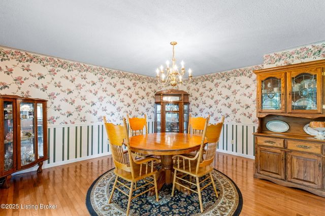 101 Five Oaks Dr, Elizabethtown, KY 42701