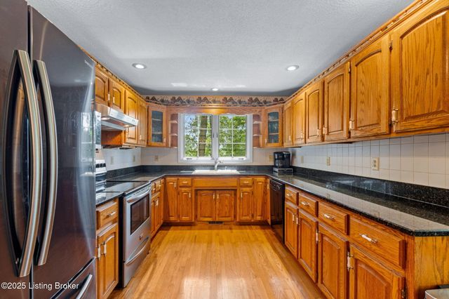 101 Five Oaks Dr, Elizabethtown, KY 42701