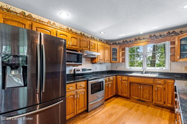 101 Five Oaks Dr, Elizabethtown, KY 42701