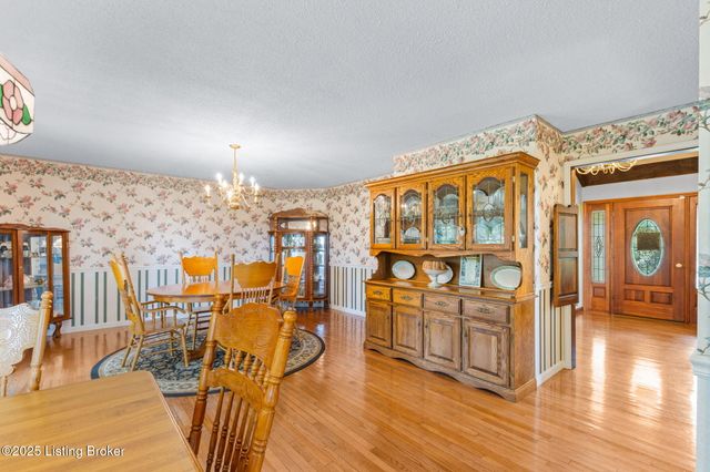 101 Five Oaks Dr, Elizabethtown, KY 42701