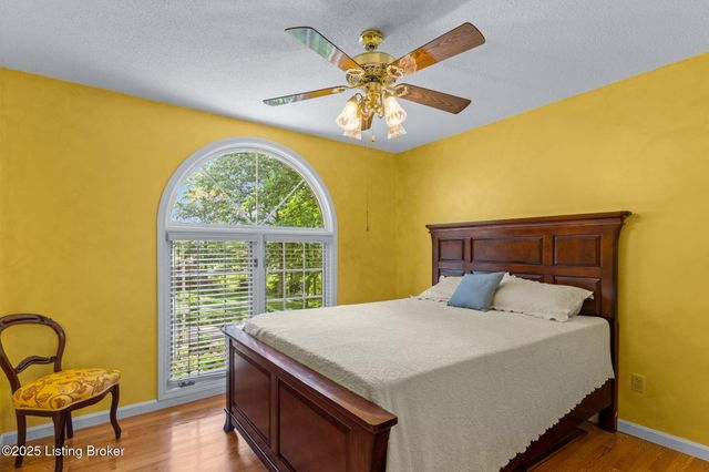 101 Five Oaks Dr, Elizabethtown, KY 42701