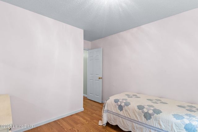 101 Five Oaks Dr, Elizabethtown, KY 42701