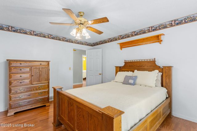 101 Five Oaks Dr, Elizabethtown, KY 42701