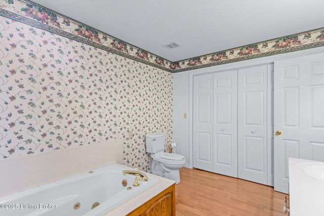 101 Five Oaks Dr, Elizabethtown, KY 42701