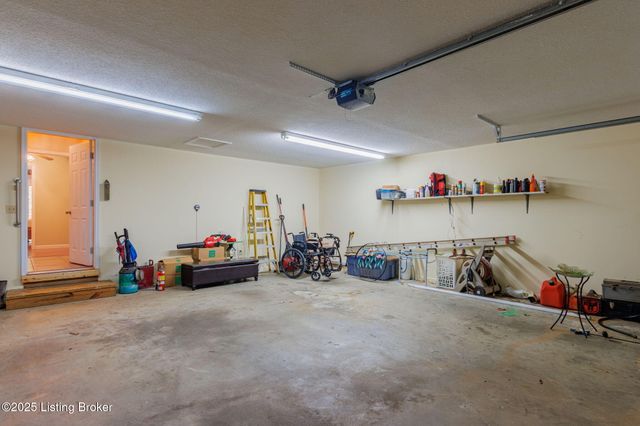 101 Five Oaks Dr, Elizabethtown, KY 42701