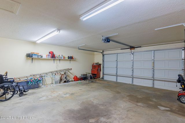 101 Five Oaks Dr, Elizabethtown, KY 42701