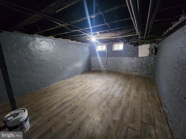 810 APPLETON ST, Baltimore, MD 21217