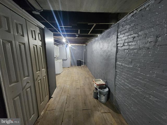 810 APPLETON ST, Baltimore, MD 21217