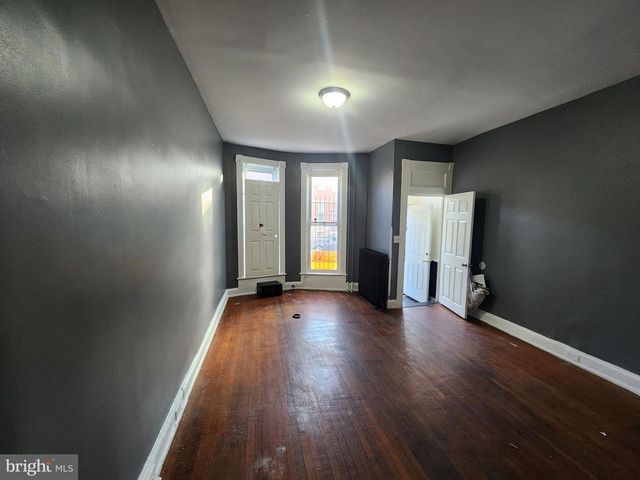 810 APPLETON ST, Baltimore, MD 21217
