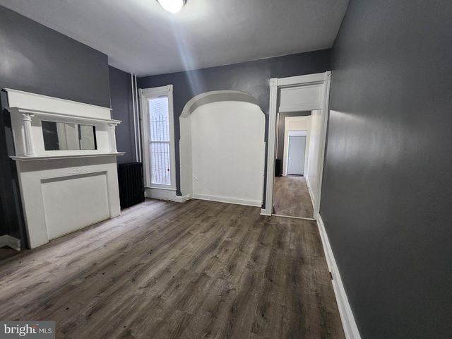 810 APPLETON ST, Baltimore, MD 21217