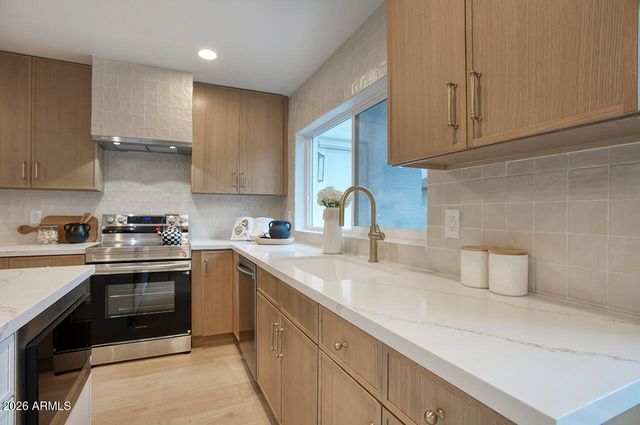 15212 N 53RD Street, Scottsdale, AZ 85254