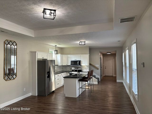 2417 Bank St, Louisville, KY 40212