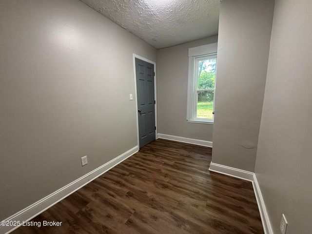 2417 Bank St, Louisville, KY 40212